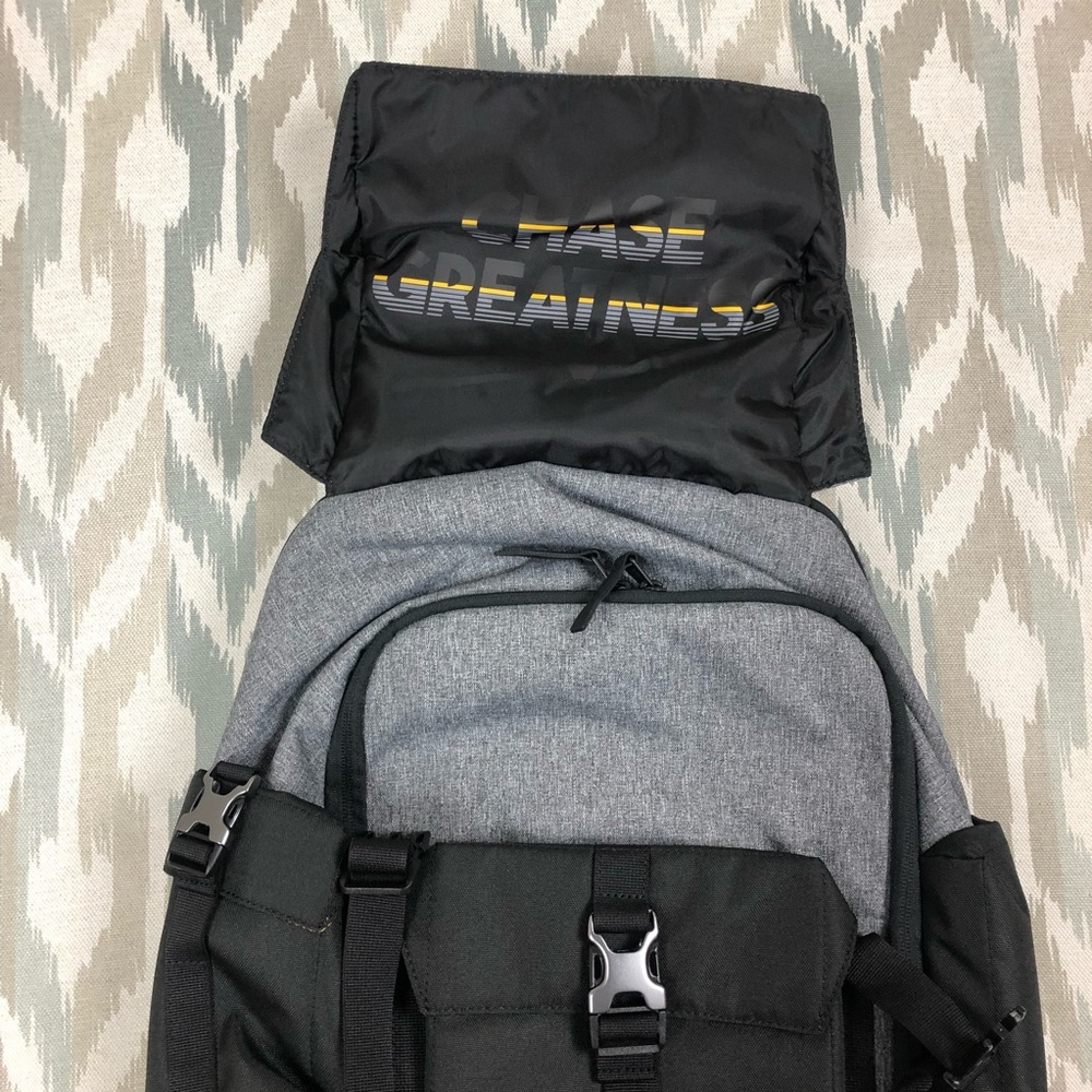 Under Armour UA Project Rock Bag Regiment Backpack Gray Chase Greatness 1325331 - Picture 8 of 13